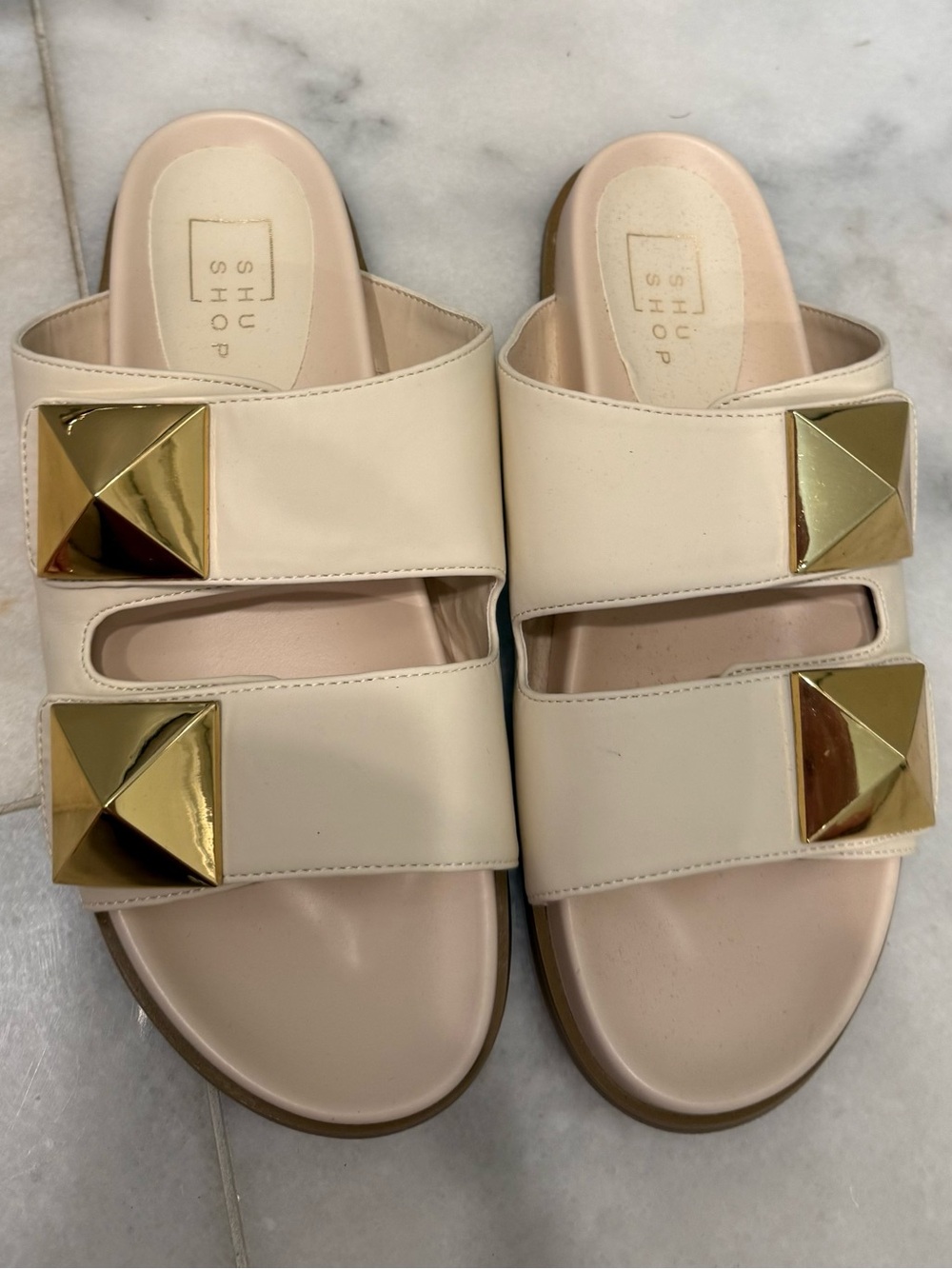 New in Box ShuShop Women's Cream Bernarda Slide Sandals with Gold Pyramid Studs